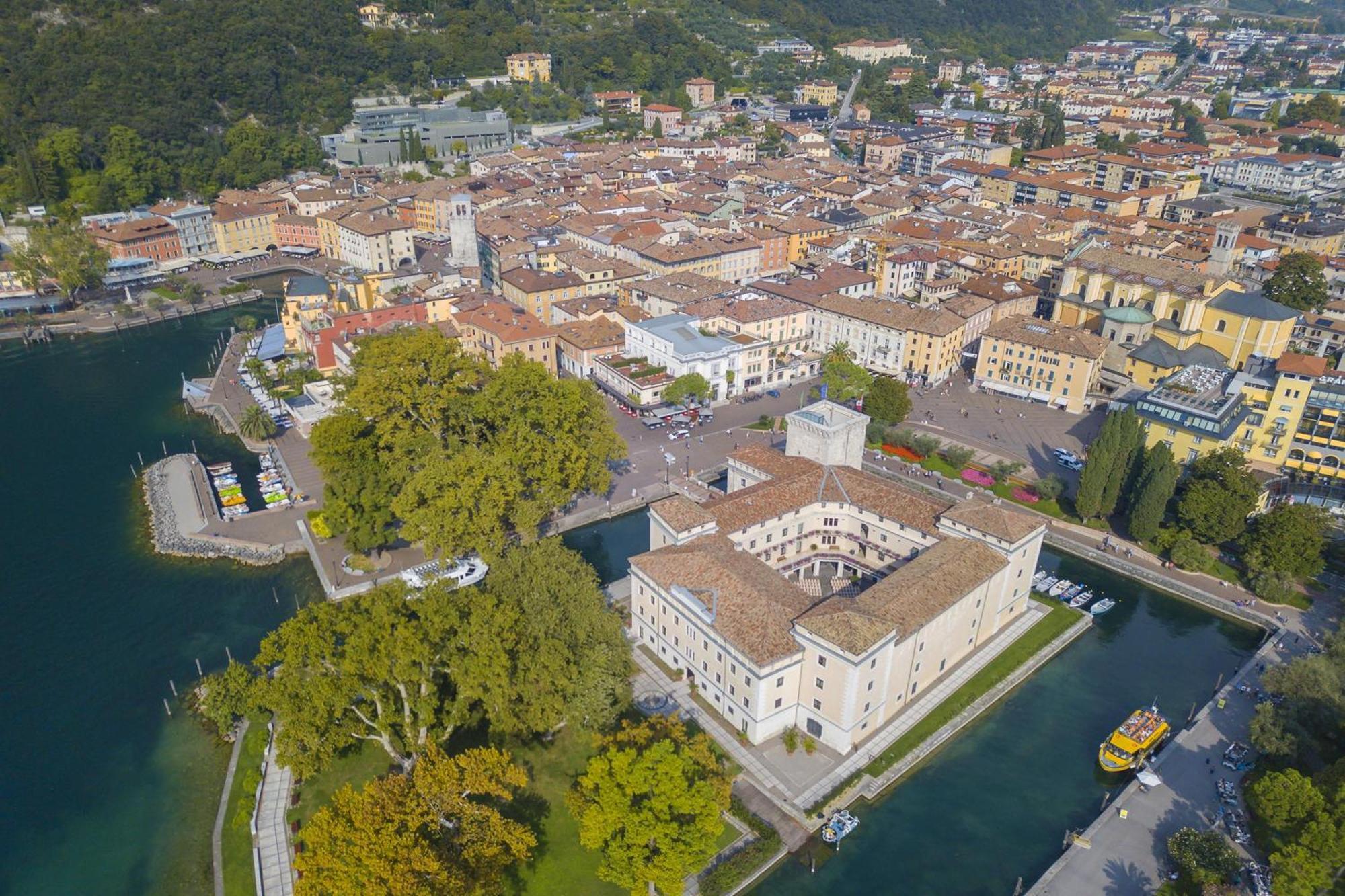 Casa Margherita Few Minutes From Lake - Happy Rentals Riva del Garda Dış mekan fotoğraf